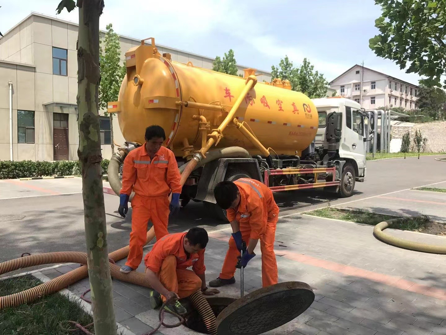 东河化粪池清理与5-8吨吸粪车施工效率分析